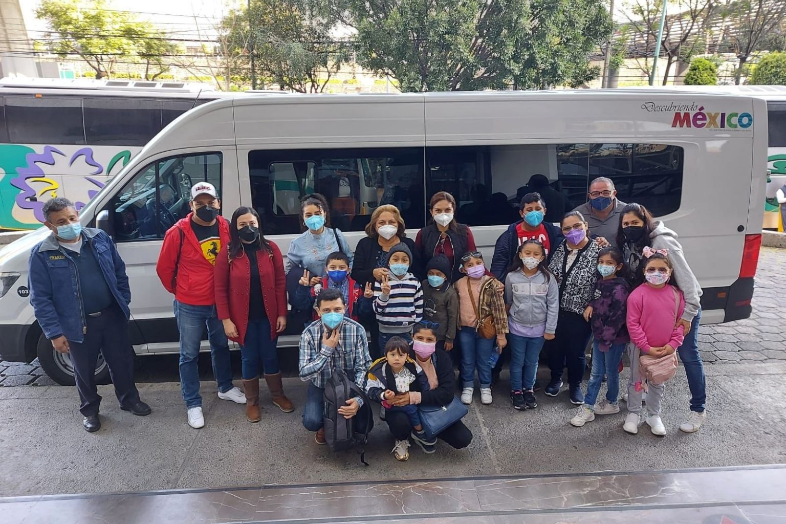 Amanecer en globo sobre las pirámides de Teotihuacán durante tour desde CDMX